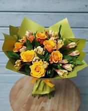 Букет цветов из:  Альстромерии и Розы в Габукае