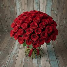 Букет 55 Красных роз Фридом #REPLACE_PRED# Габукае