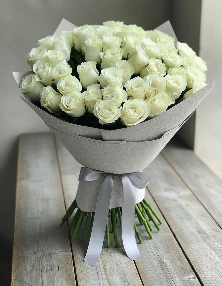 Букет 35 Белых роз в Габукае