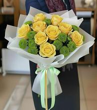 Букет цветов из:  Хризантемы и Розы в Габукае