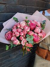 Букет розы в пальмах в Габукае Букет цветов из: Розы в Габукае
