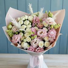 Букет цветов из:  Альстромерии и Розы в Габукае